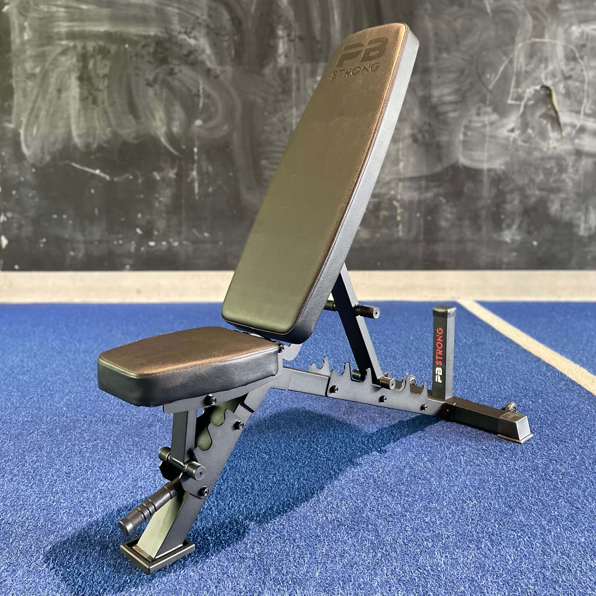 Strong weight bench 2025